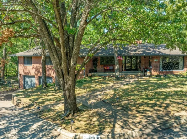 2109 SE Skyline Dr, Bartlesville, OK 74006