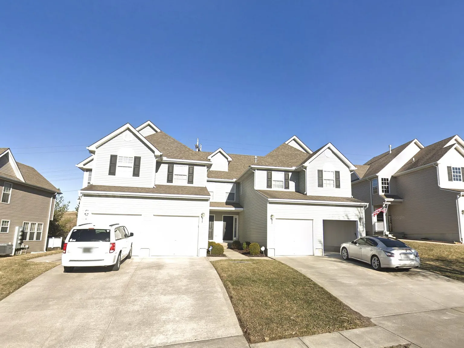 2 bed, 2.5 bath, 1451 sqft, $1,795 — Photo 1