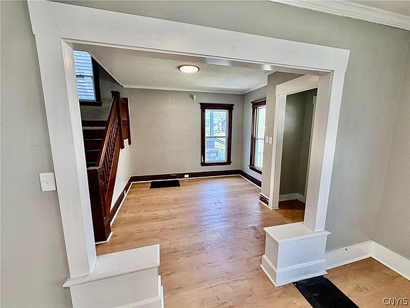 5th image of 225 W Corning Ave