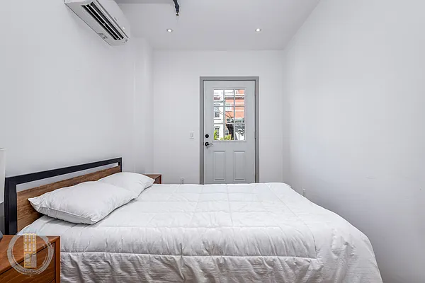 Rented by Brooklyn Rentals NYC | media 12