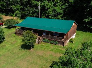 956 Little Clear Creek Rd, Mount Vernon, KY 40456