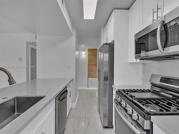 4th image of 15325 SW 106th Ter #63