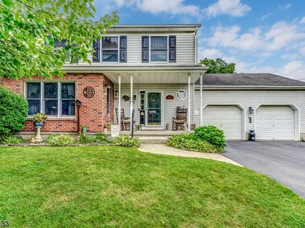 611 Vulcanite Ave, Alpha Boro, NJ 08865