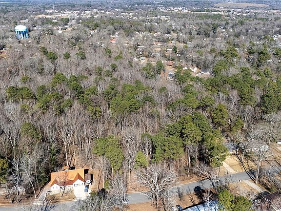 4th image of 4010 Brookhill Rd