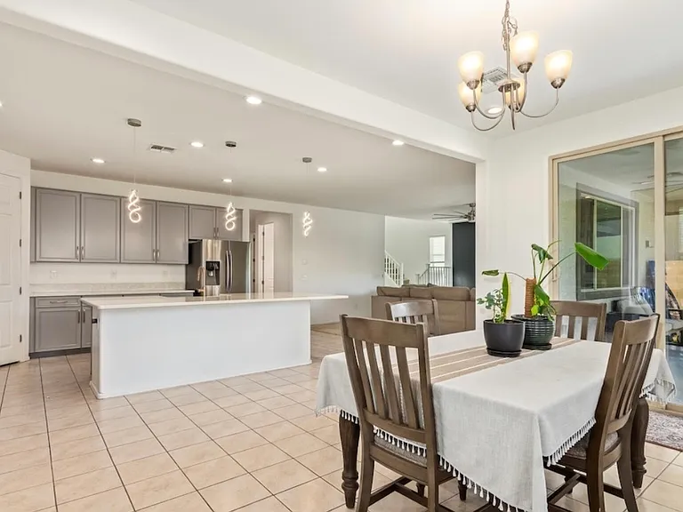 7718 W Jones Ave #1 — Photo 4