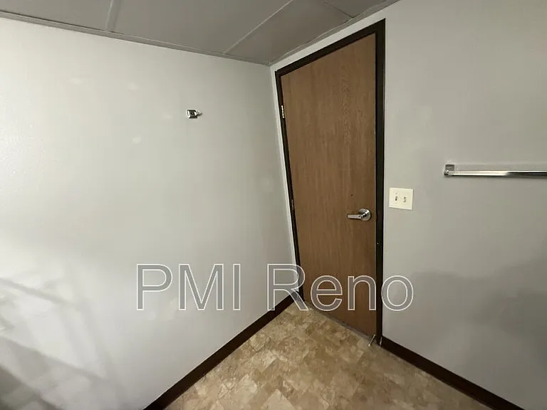 Big Horn Apartments — Photo 26