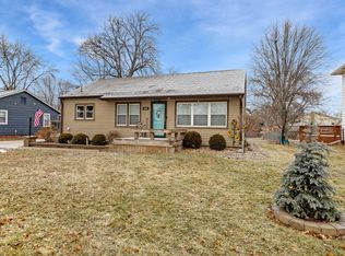 825 Maple St, Waukee, IA 50263