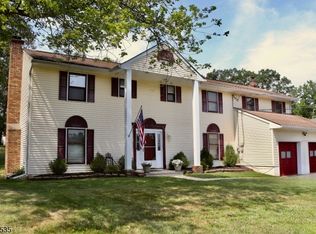 6 Pleasant Hill Rd, Roxbury Twp., NJ 07876