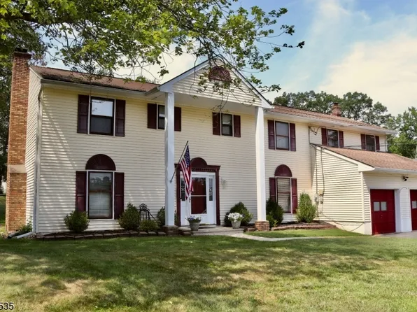 6 Pleasant Hill Rd, Roxbury Twp., NJ 07876