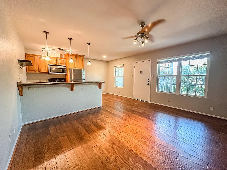 910 Duncan Ln #35