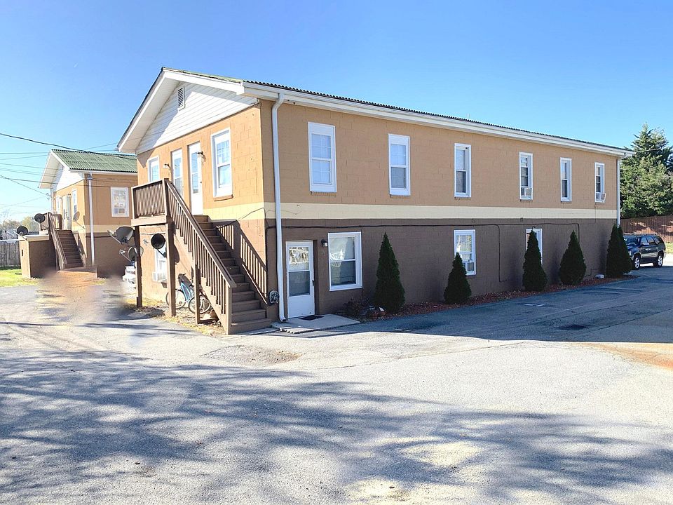 7576 Old Peppers Ferry Loop APT 3, Fairlawn, VA 24141 Zillow