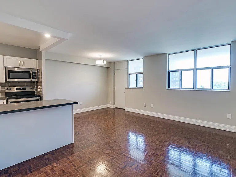 10 Macey Ave — Photo 4
