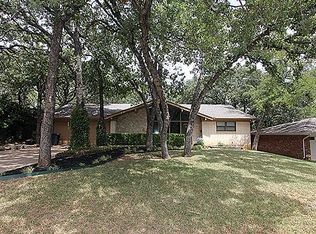 1910 Toplea Dr, Euless, TX 76040