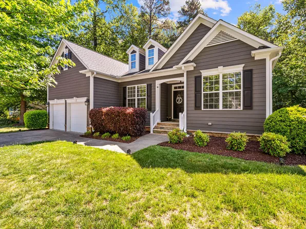 142 W Hatterleigh Ave, Hillsborough, NC 27278