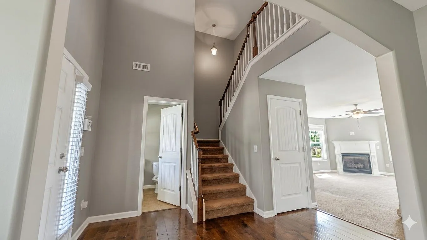 104 Terilyn Ct — Photo 3