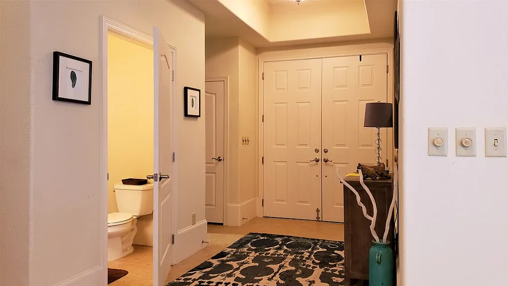 Laguna Bay Condo — Photo 3