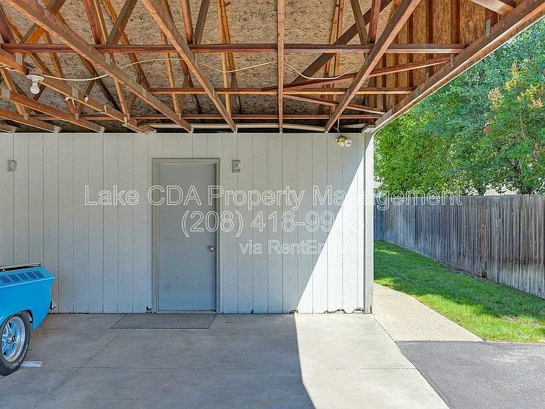 1611 E Montana Ave #C — Photo 41