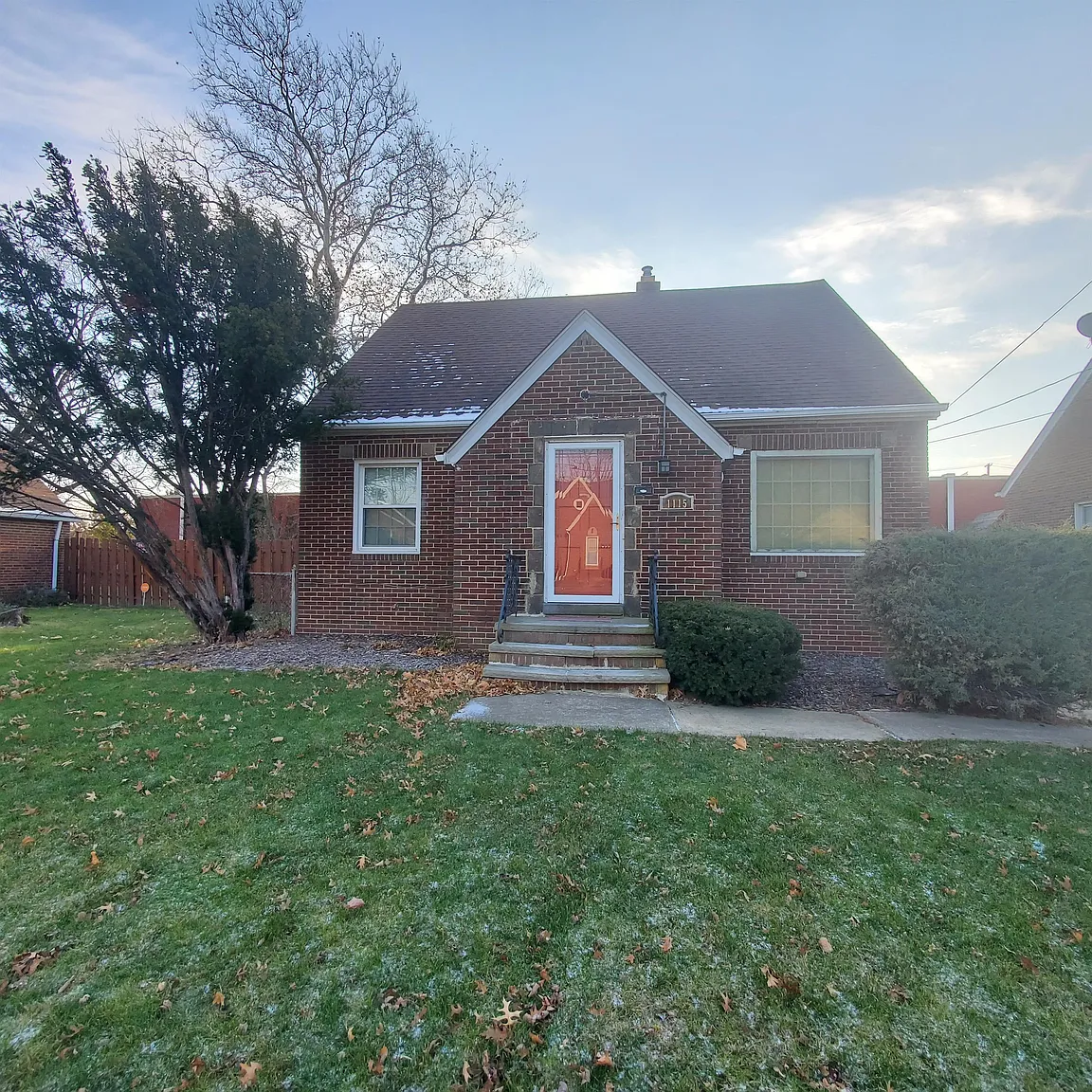 1115 Villaview Rd photo 1