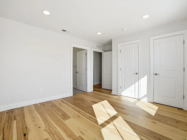 18 Whitaker Ln — Photo 30