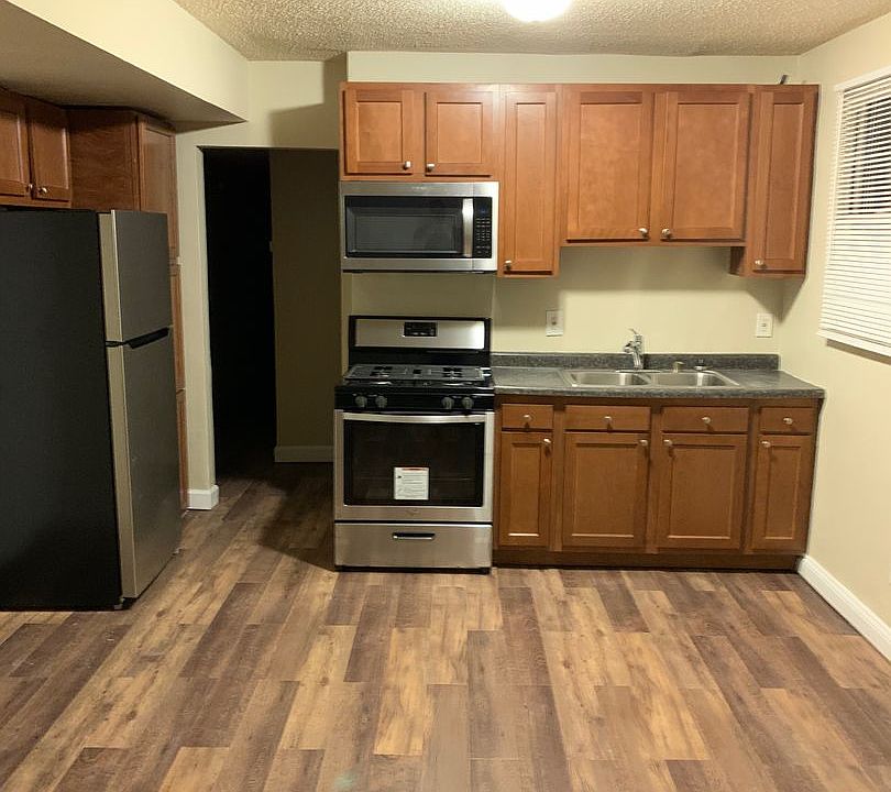 2nd image of 3211 N 6th St APT 2