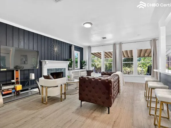 330 Eaton Dr, Pasadena, CA 91107