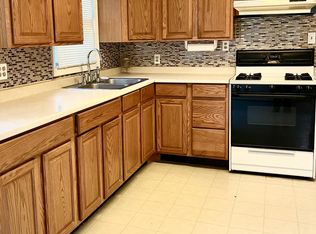 75 Livingston St #1, Saugerties, NY 12477