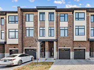 1695 Dersan St #505, Pickering, ON L1X 0S9
