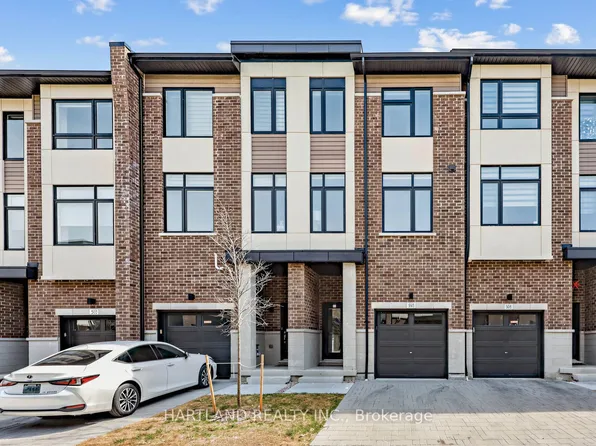 1695 Dersan St #505, Pickering, ON L1X 0S9