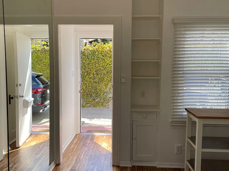 401 Waterview St #C — Photo 3