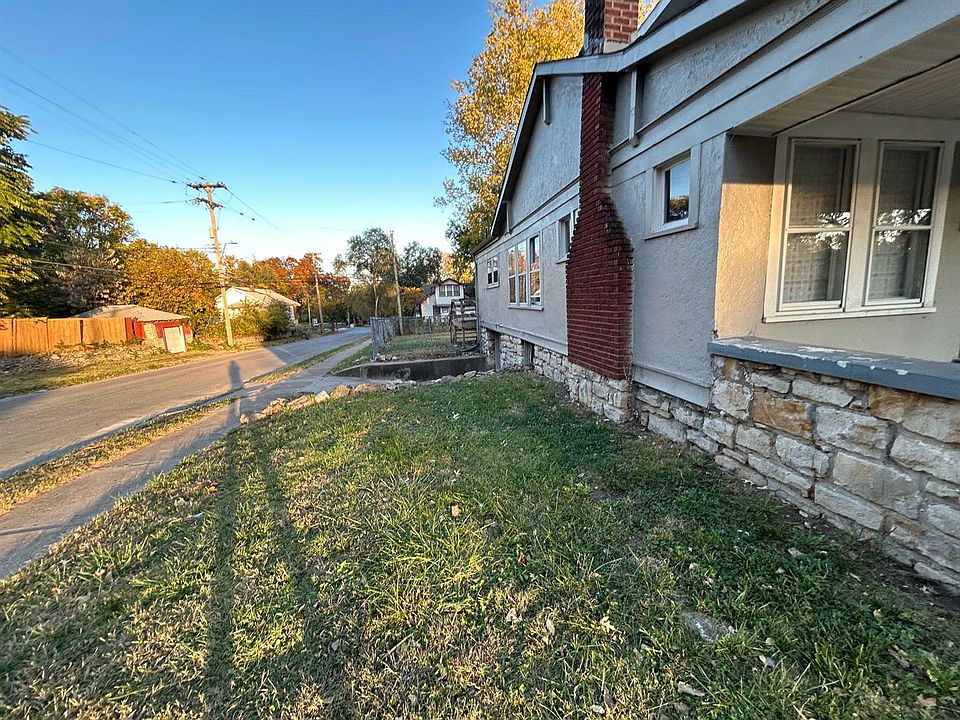 1st image of 5701 Woodland Ave
