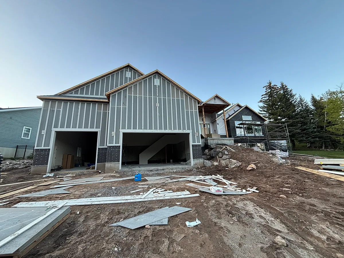 Building Photo - 6186 W Valley View Dr