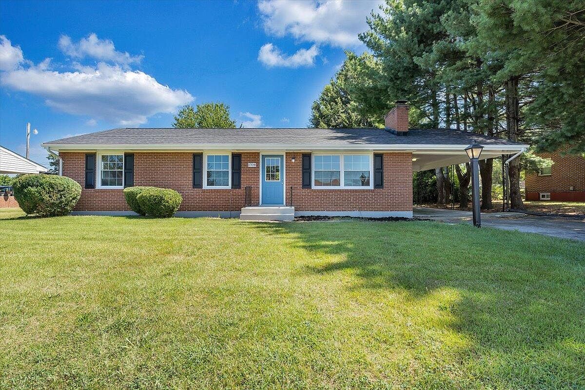 1709 Fairhope Rd NW, Roanoke, VA 24017 | Zillow