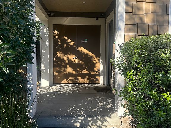 3rd image of 14126 W Pine Ln