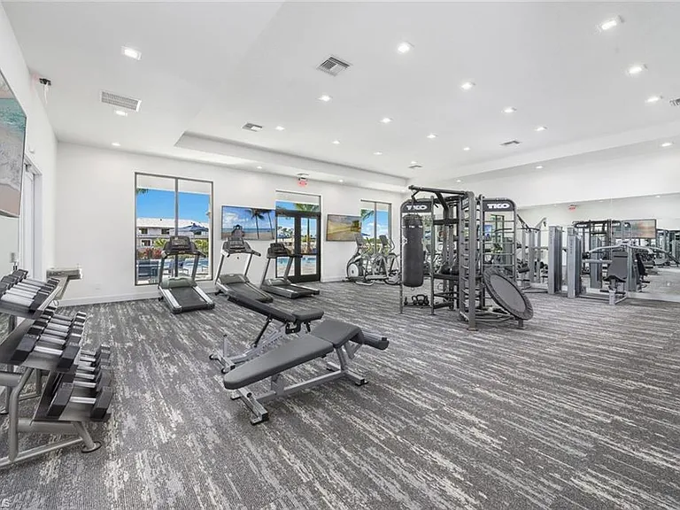 7509 Carnegie Way — Photo 33