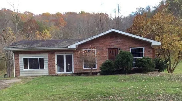 704 Clay Jack Rd photo 1