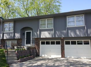 15230 Z St, Omaha, NE 68137