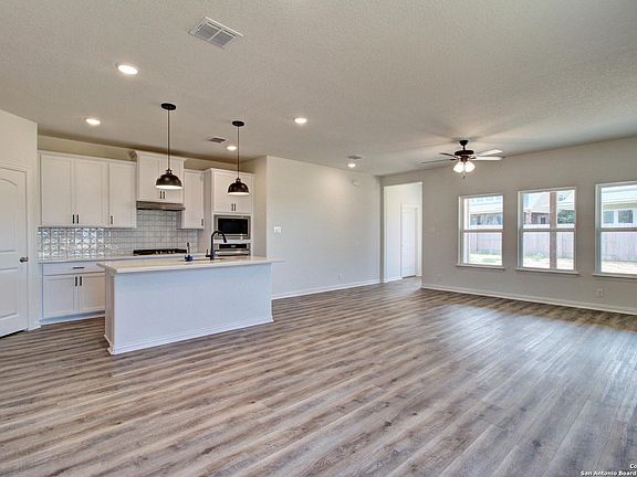 5th image of 1504 Spechts Ranch Rd