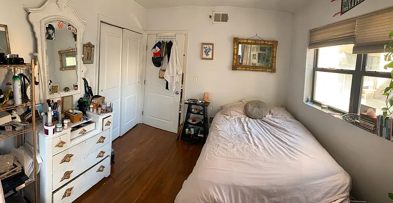 Rented by Bravado Real Estate LLC | media 22