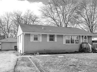 4907 State St, Crystal Lake, IL 60014