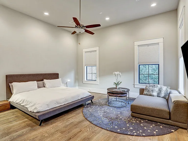 5655 Locke Ln — Photo 18