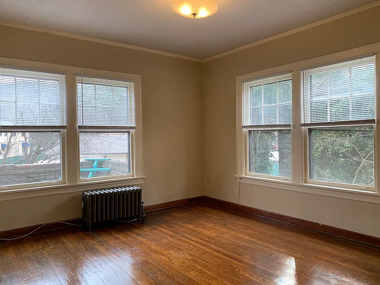 10 Lennox Ct #6 — Photo 5