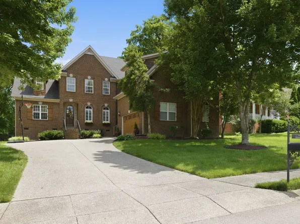 1013 Glessner Dr, Spring Hill, TN 37174