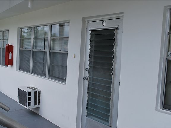 2nd image of 151 Northampton St #H