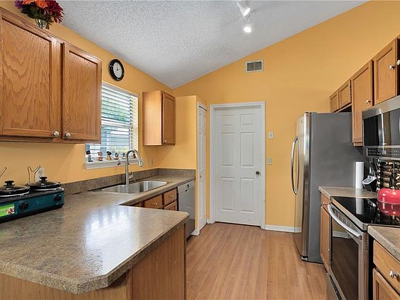 4th image of 2341 Roanoke Ct
