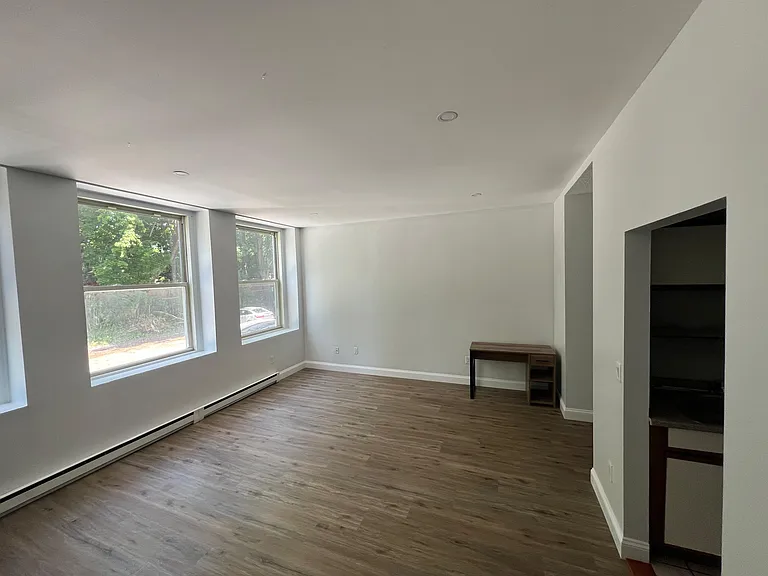 279 Onota St #106 — Photo 3