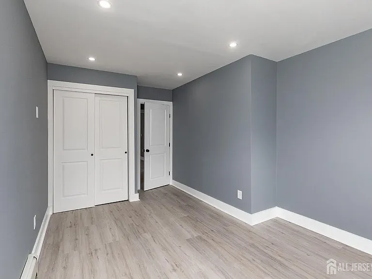 324 Harper Pl #2 — Photo 16