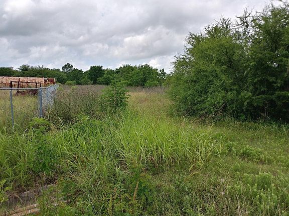 3rd image of 750 Fm 359 Rd S