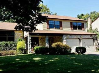 1352 Bunker Hill Dr, Cherry Hill, NJ 08003