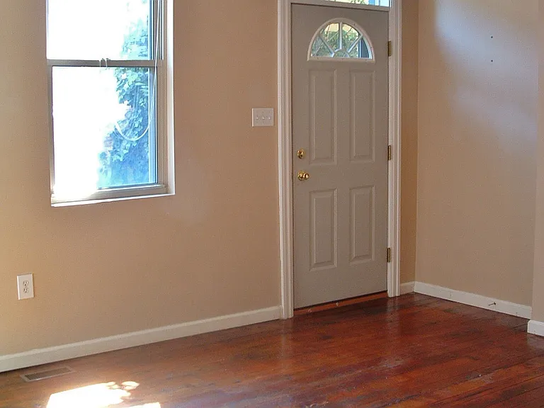 2104 Carey Way — Photo 10