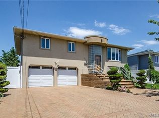 2977 Seaford Ct, Wantagh, NY 11793